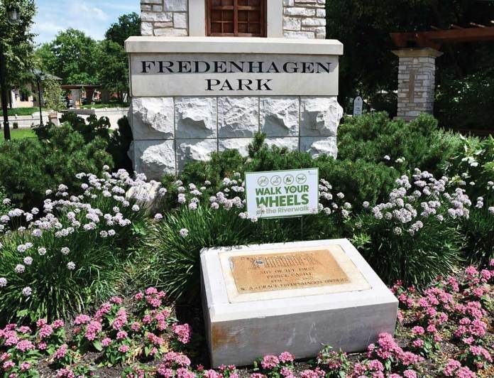 Naperville S Fredenhagen Park