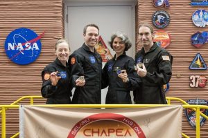 Nasa Seeks Volunteers For Yearlong Moon And Mars Simulation