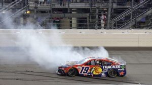 Nascar Heads To Atlanta