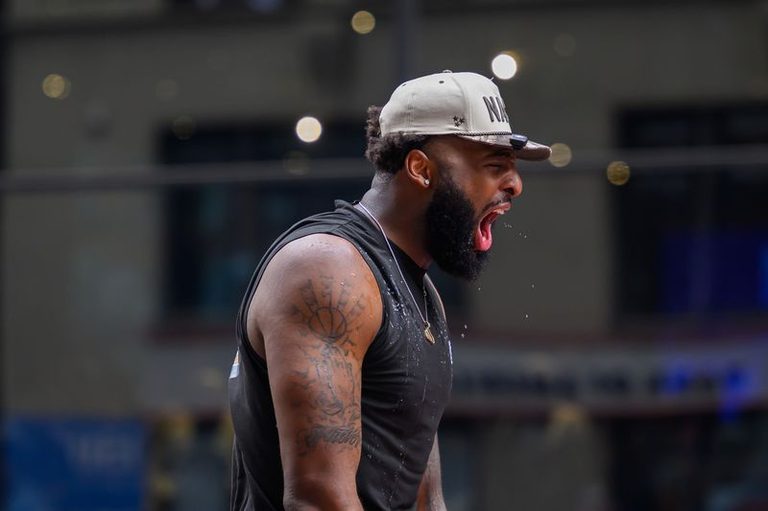 Nba Player Mitchell Robinson Reveals Hand Injury Cause