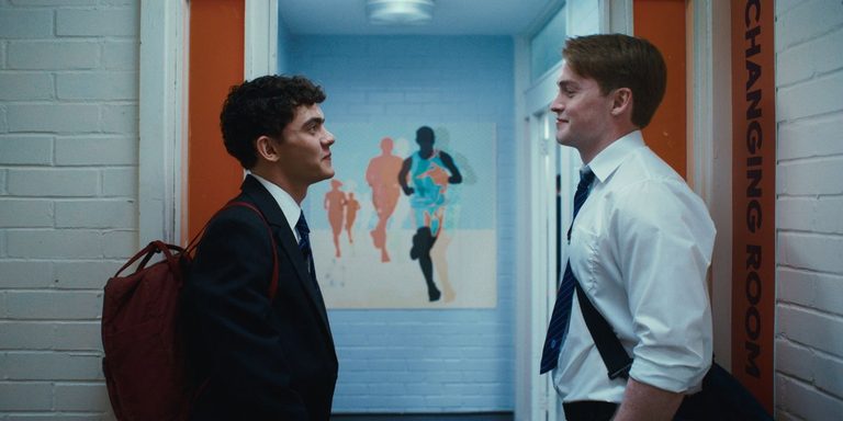 Netflix S Heartstopper Takes A More Adult Turn