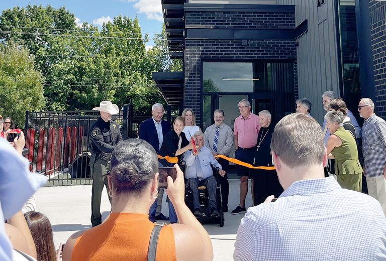 New Community Center Opens In Northeast Salem