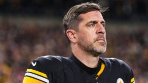 Nfl Star Aaron Rodgers Reunites With Family