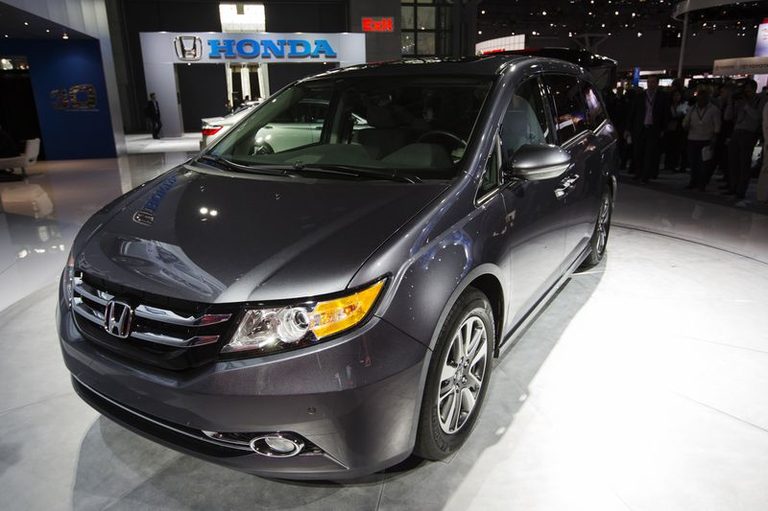 Nhtsa Probes Honda Minivans Over Air Bag Concerns