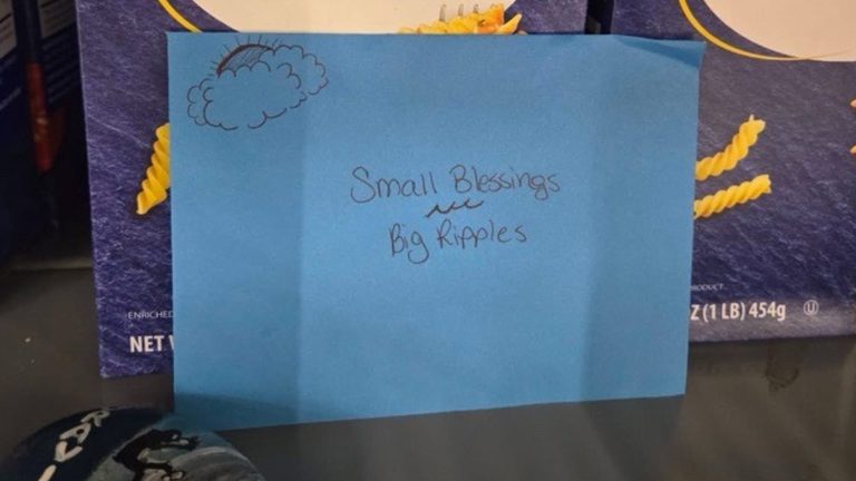 Nicholasville Woman Spreads Kindness