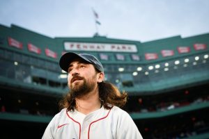 Noah Kahan S Fenway Concerts Feature Local Celebrities