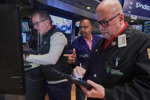 Oil Prices Rise Amid Middle East Tensions