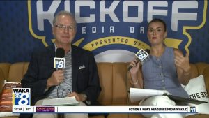 Oklahoma Aims For College Football Playoffs