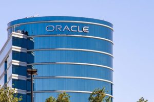 Oracle Credit Rating Drops Amid Wisconsin Data Center Dispute