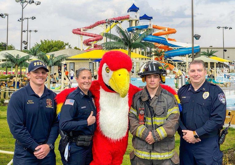 Parrot Island Waterpark Honors First Responders