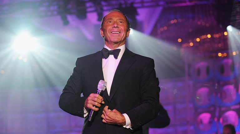 Paul Anka Criticizes Modern Singers