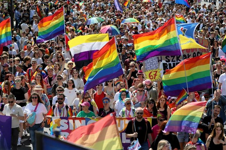 Polish President Vetoes Same Sex Couple Rights
