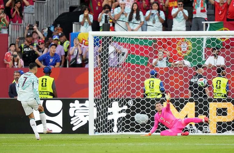 Portugal Beats Croatia 2 1