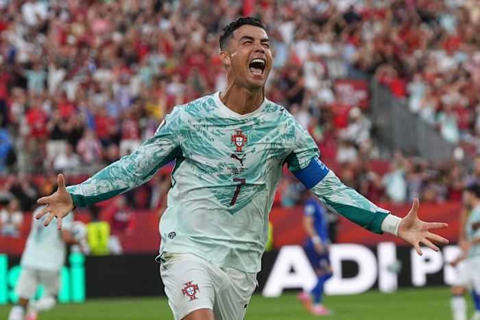 Portugal Beats Croatia 2 1