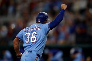 Rangers Win 6 5 Over Astros