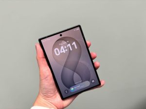 Samsung Unveils New Foldable Phones