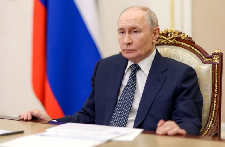 Senators Unveil Russia Sanctions Bill