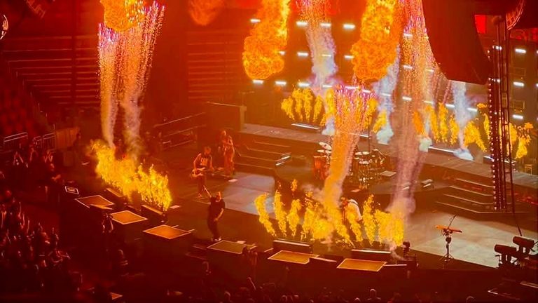 Shinedown Rocks Lubbock S United Supermarkets Arena