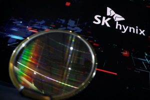 Sk Hynix Share Sale Earns Banks 260 Million