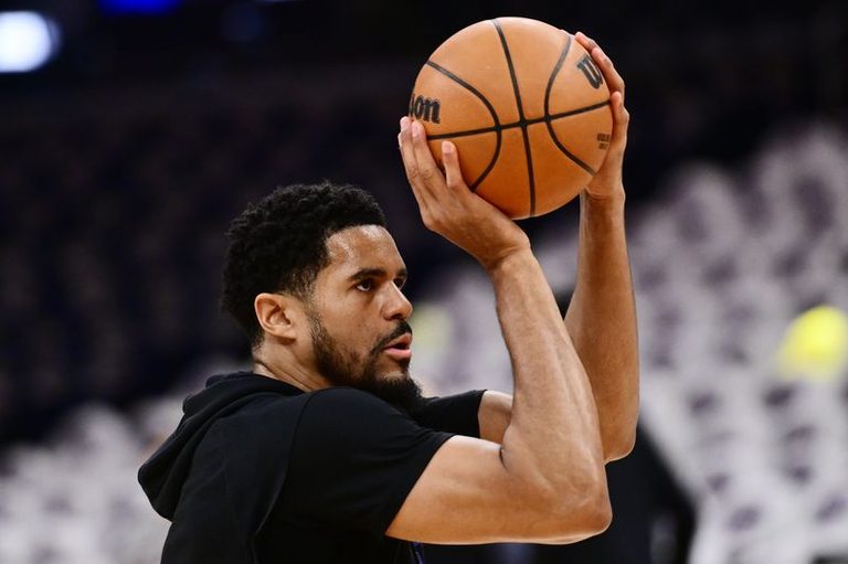 Spurs Sign Tobias Harris