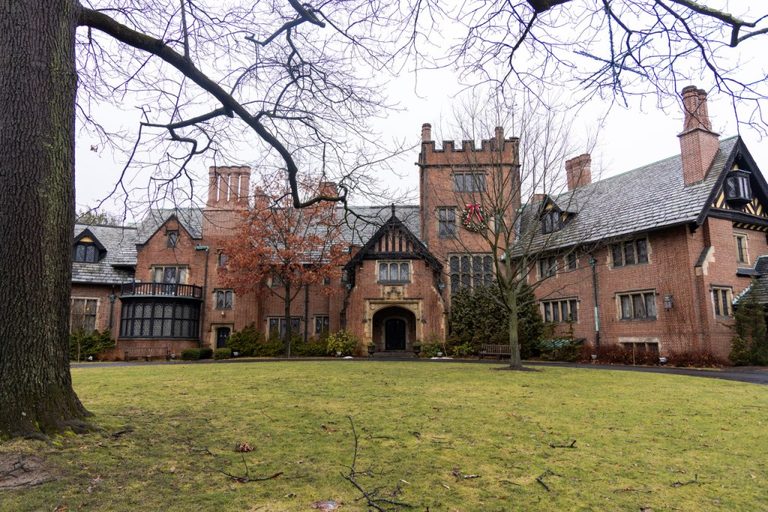 Stan Hywet Staff Raise Concerns