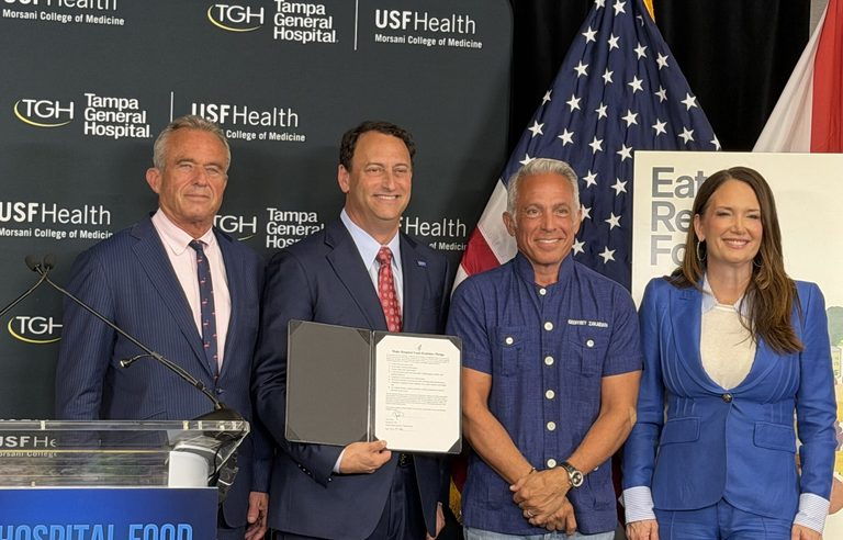 Tampa General Hospital Signs Healthy Food Pledge