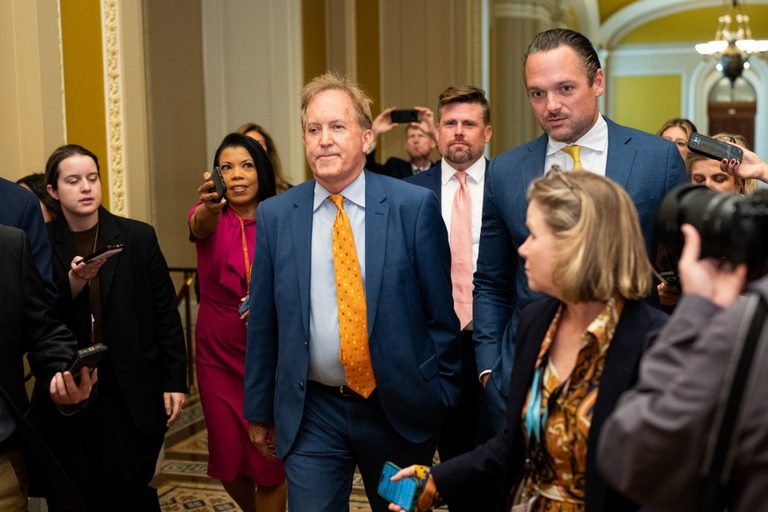 Texas Democrats Seek Probe Of Ag Ken Paxton S Voter Registration