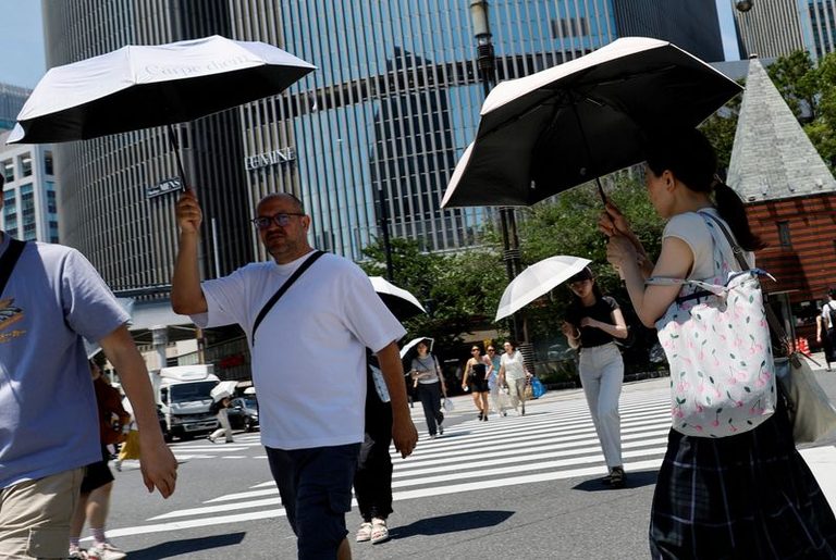 Tokyo Encourages Casual Office Attire