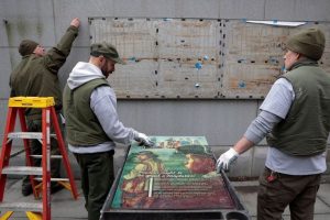 Trump Admin Wins Reprieve On Park Exhibits