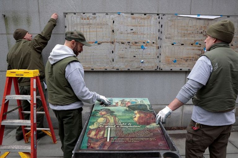 Trump Admin Wins Reprieve On Park Exhibits