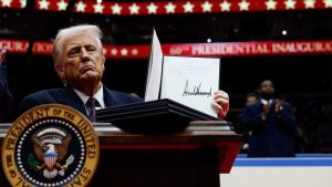 Trump Orders Signs At Smithsonian