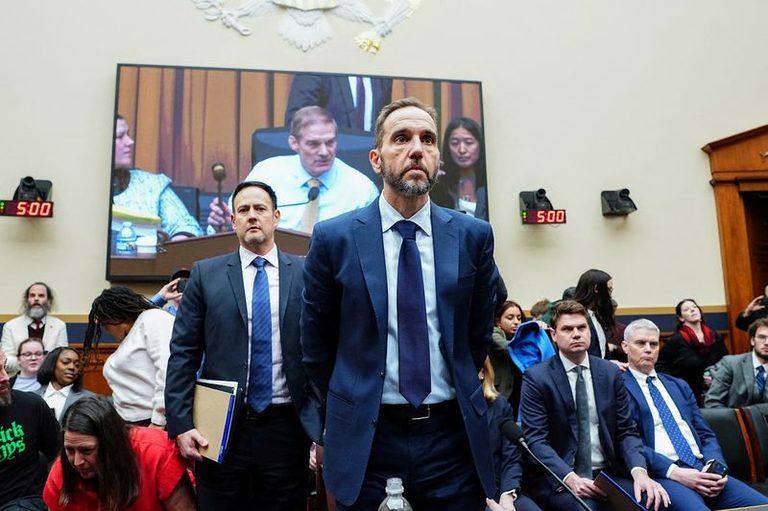 Trump Prosecutor Reviewed Texts From 44 Lawmakers