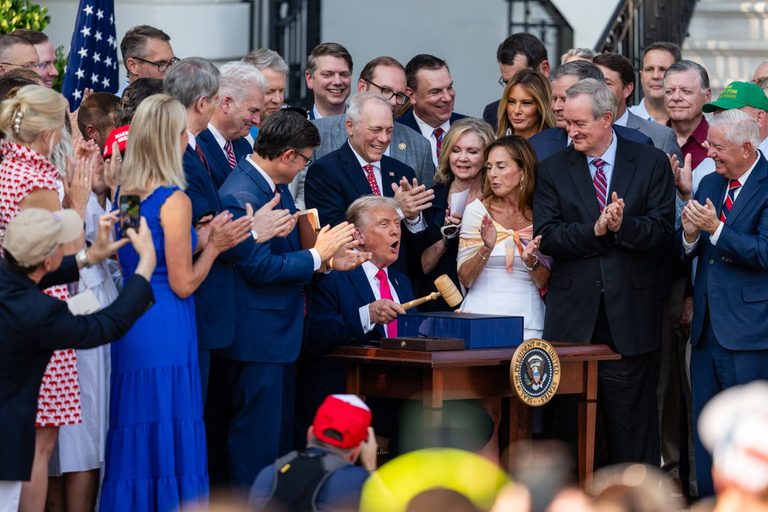 Trump S Loan Caps Impact Aspiring Doctors