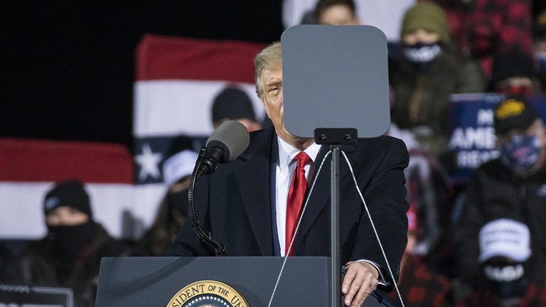 Trump S Teleprompter Operator On Unpaid Leave