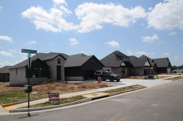 Turners Ranch Opens In Springfield