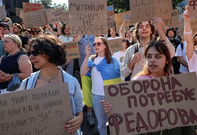 Ukraine S Parliament To Elect New Government
