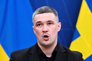Ukraine Seeks 6 6 Billion In Eu Military Aid