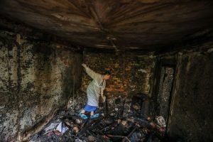 Ukrainian Family Loses Treasured Items In Russian Attack