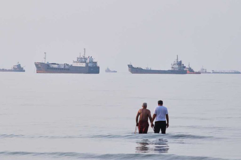 Us Faces Challenges In Reopening Strait Of Hormuz