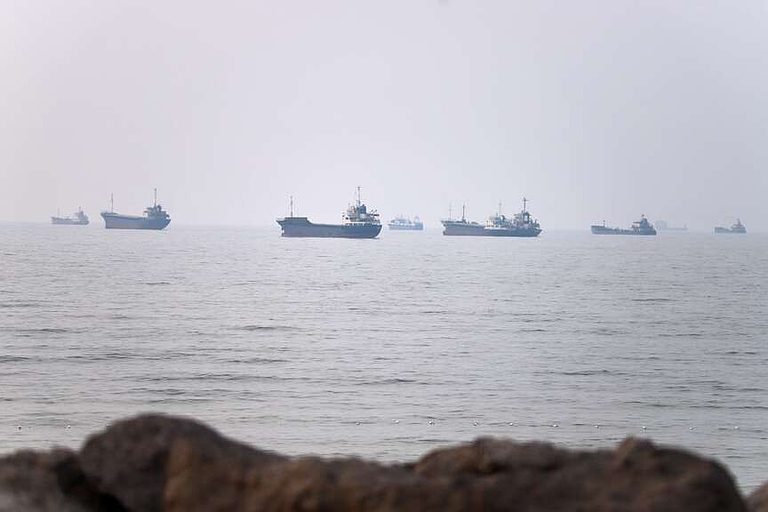 Us Iran Clash Over Strait Of Hormuz