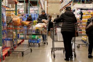 Us Retail Sales Rise 0 2 In June