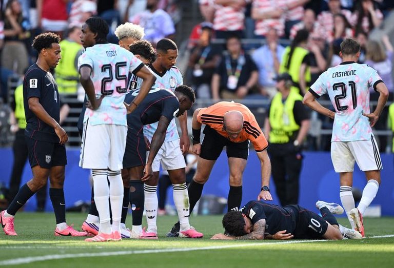 Us Soccer Star Christian Pulisic Injured