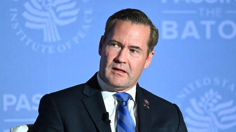 Us Warns Of Chinese Russian Intelligence Threat