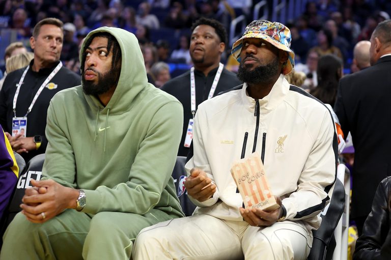 Warriors Out Of Lebron James Sweepstakes