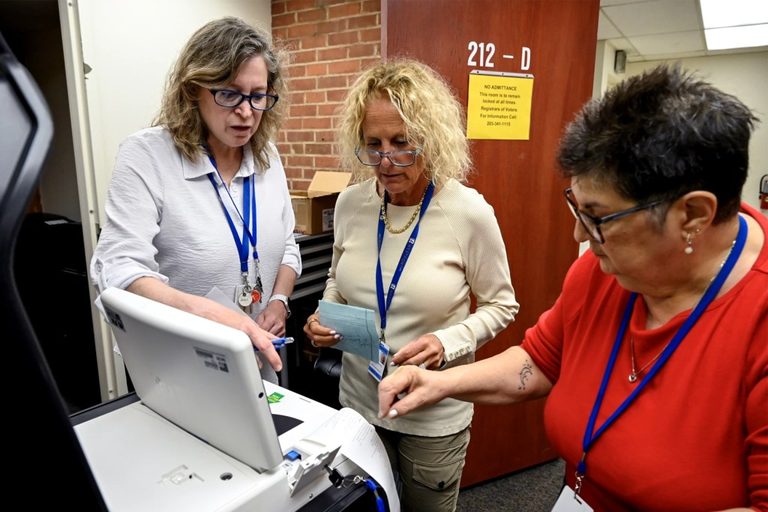 Westport Voting Machines Demonstrated