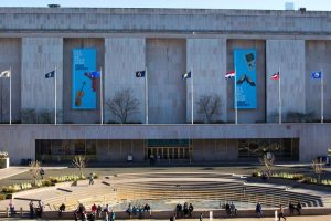 White House Report Criticizes Smithsonian Leadership