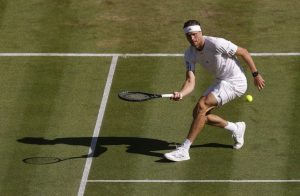 Wimbledon Swiatek Faces Eala Test