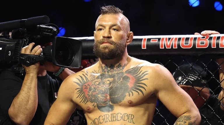 Wwe S Paul Heyman Mocks Conor Mcgregor S Injury