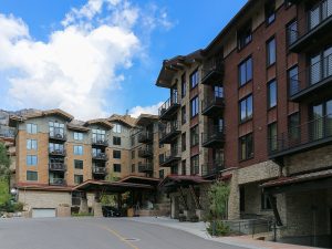 Strutting Grouse Restaurant at Snake River Lodge & Spa — Jackson Hole