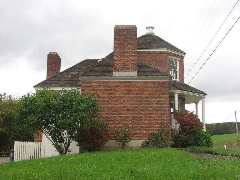 Searights Tollhouse — Uniontown